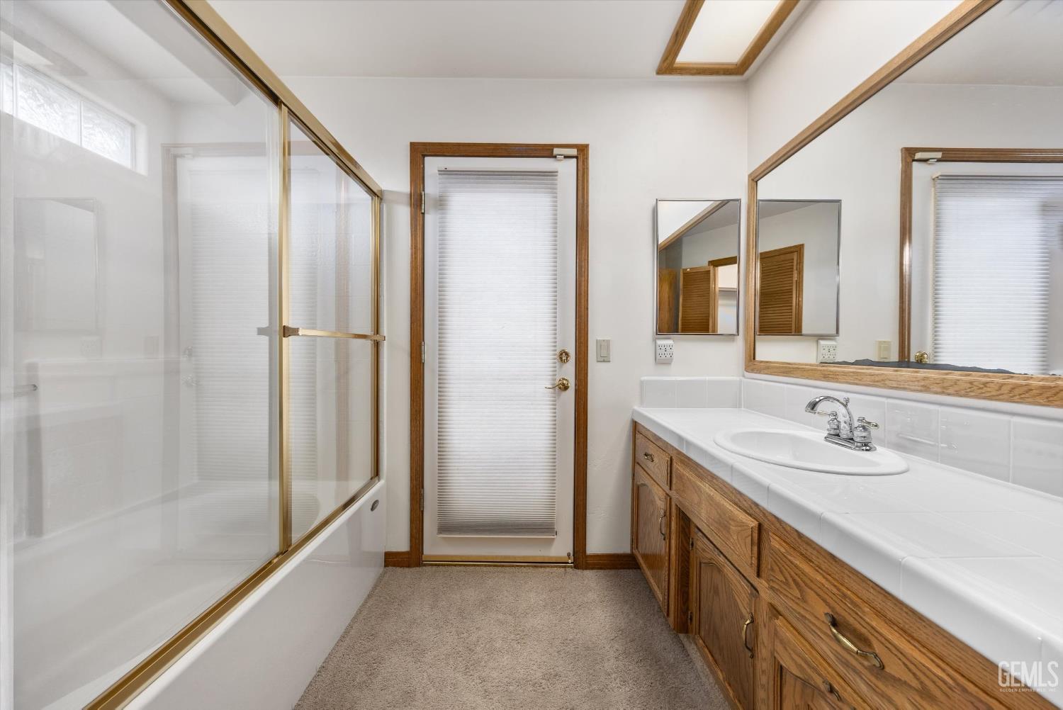 10401 Atakapa Avenue