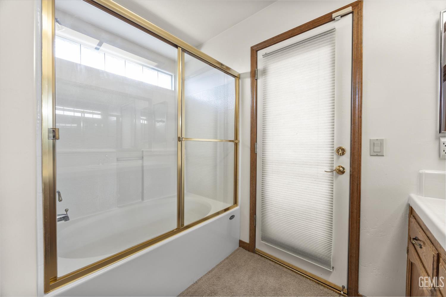 10401 Atakapa Avenue