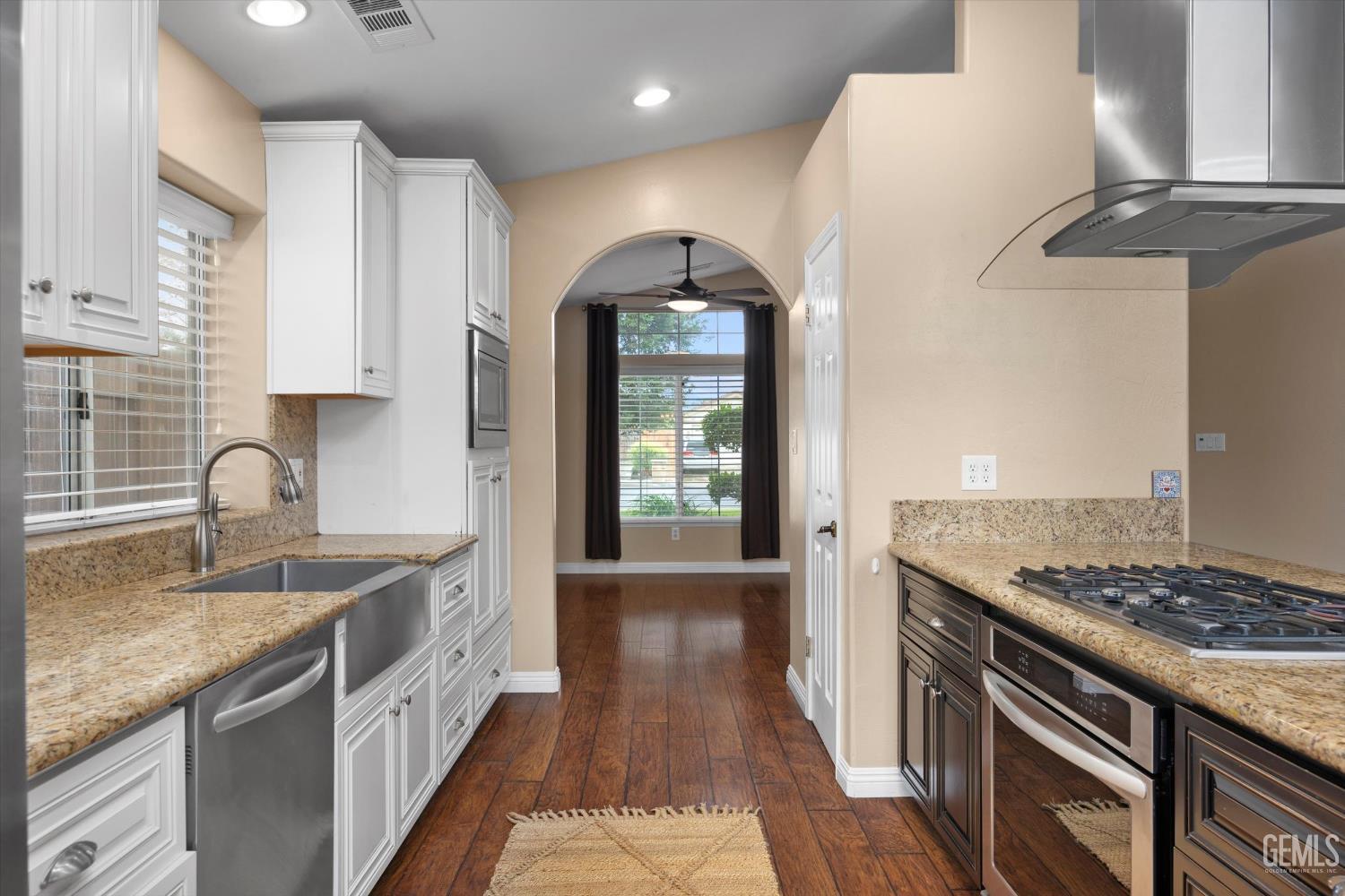 8502 Sun Harbor Drive