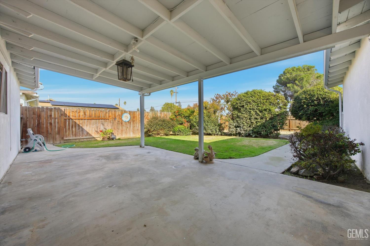 2704 Hallisey Street