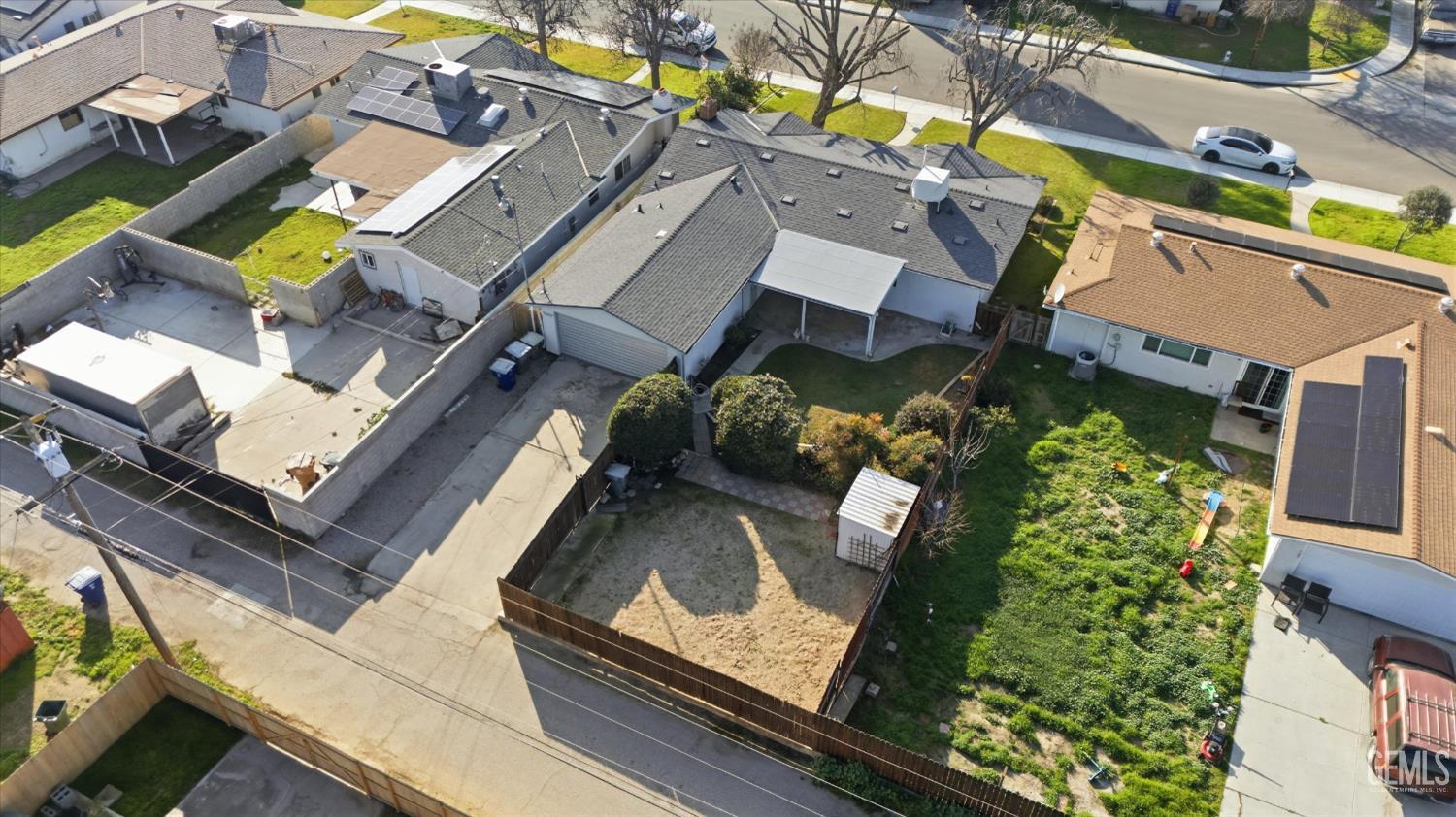 2704 Hallisey Street