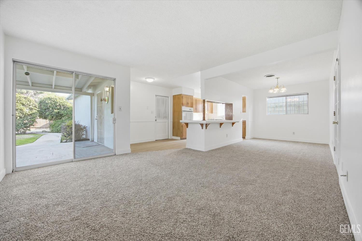 2704 Hallisey Street