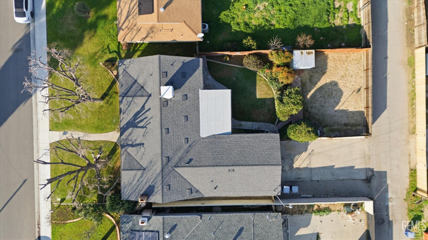 2704 Hallisey Street