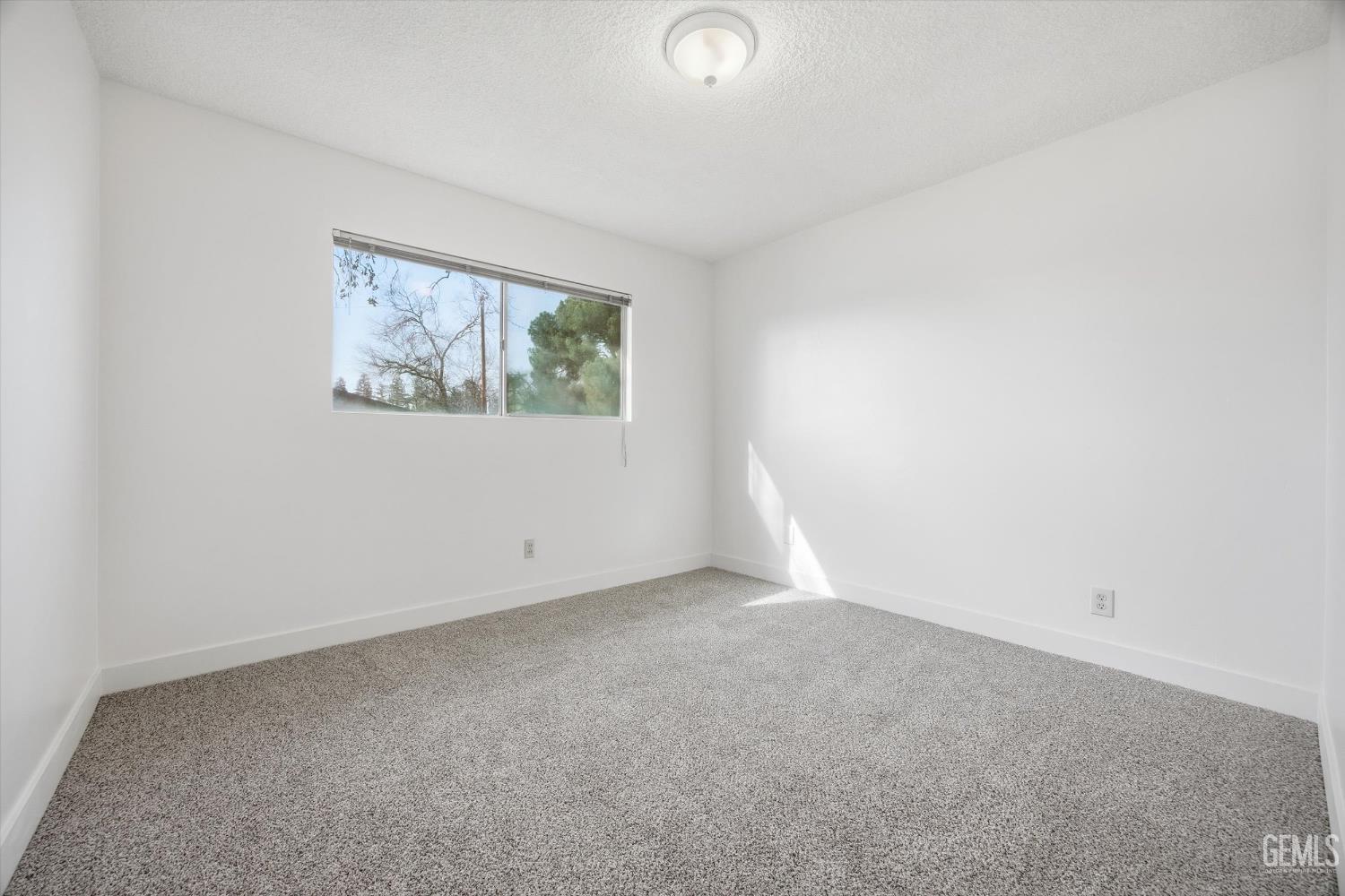 2704 Hallisey Street