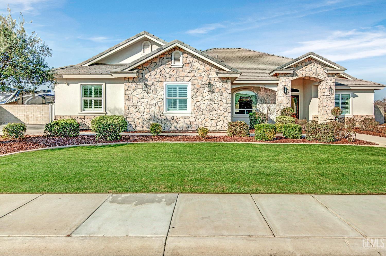 16602 Northfield Way