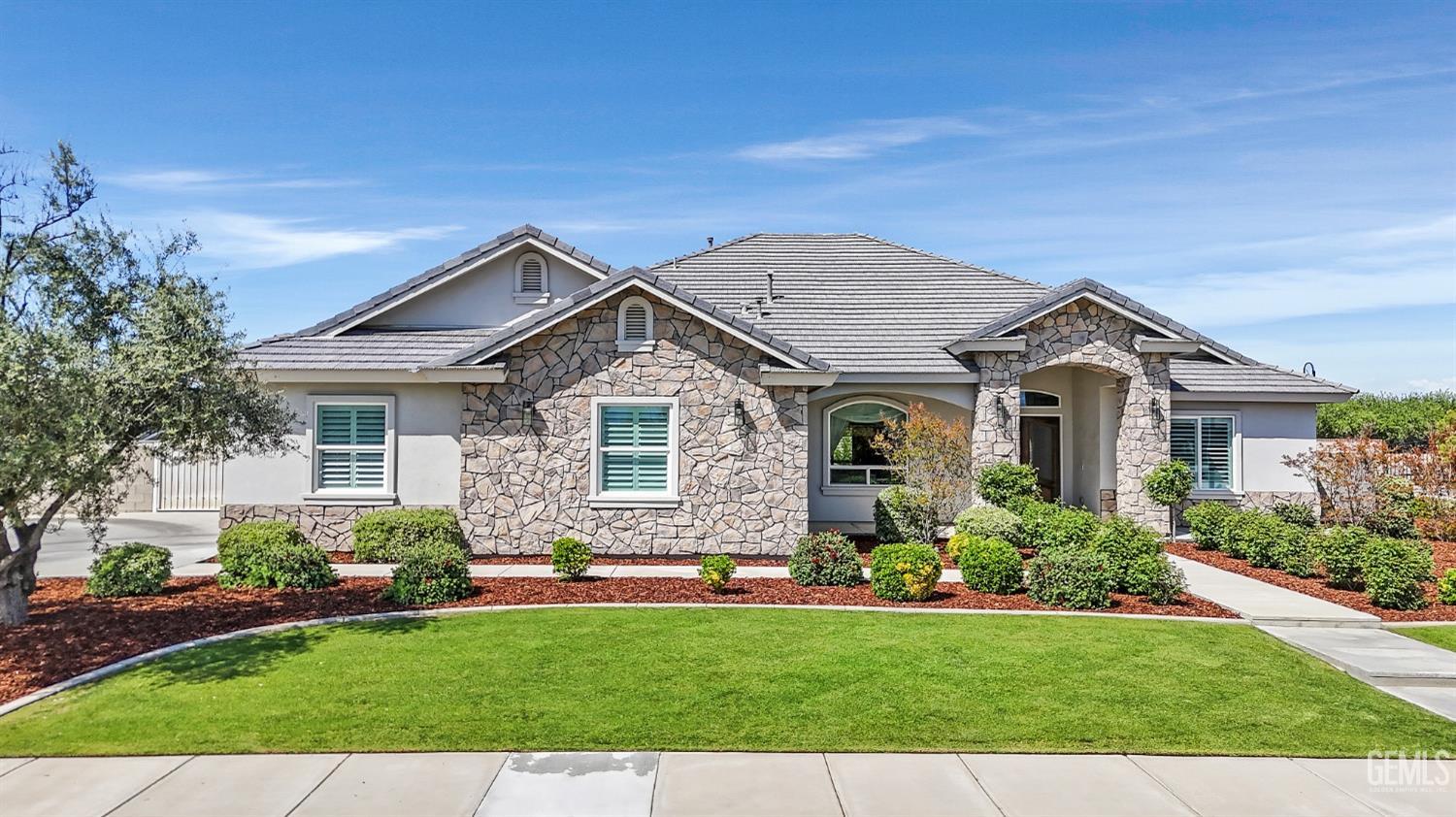 16602 Northfield Way