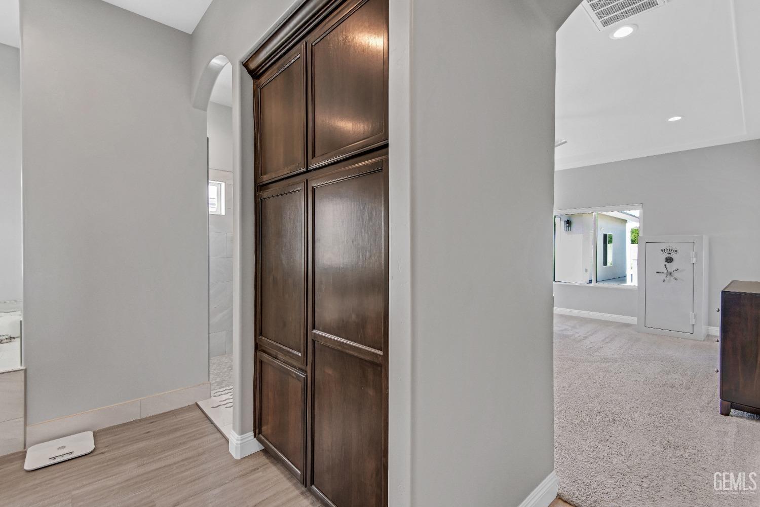16602 Northfield Way