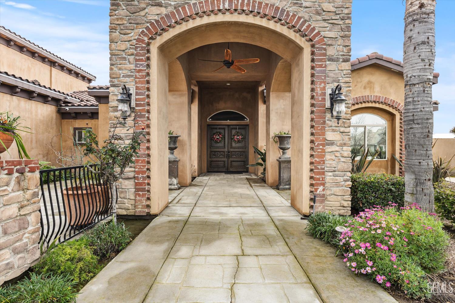 17609 Legend Oaks Lane