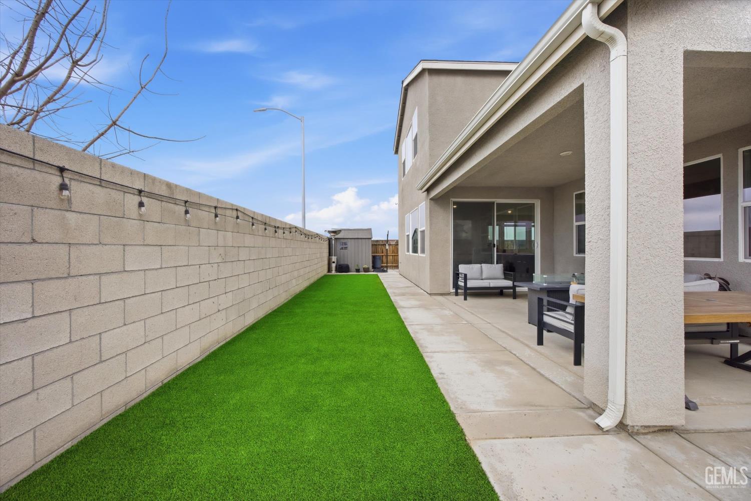 6807 Diamond Springs Drive