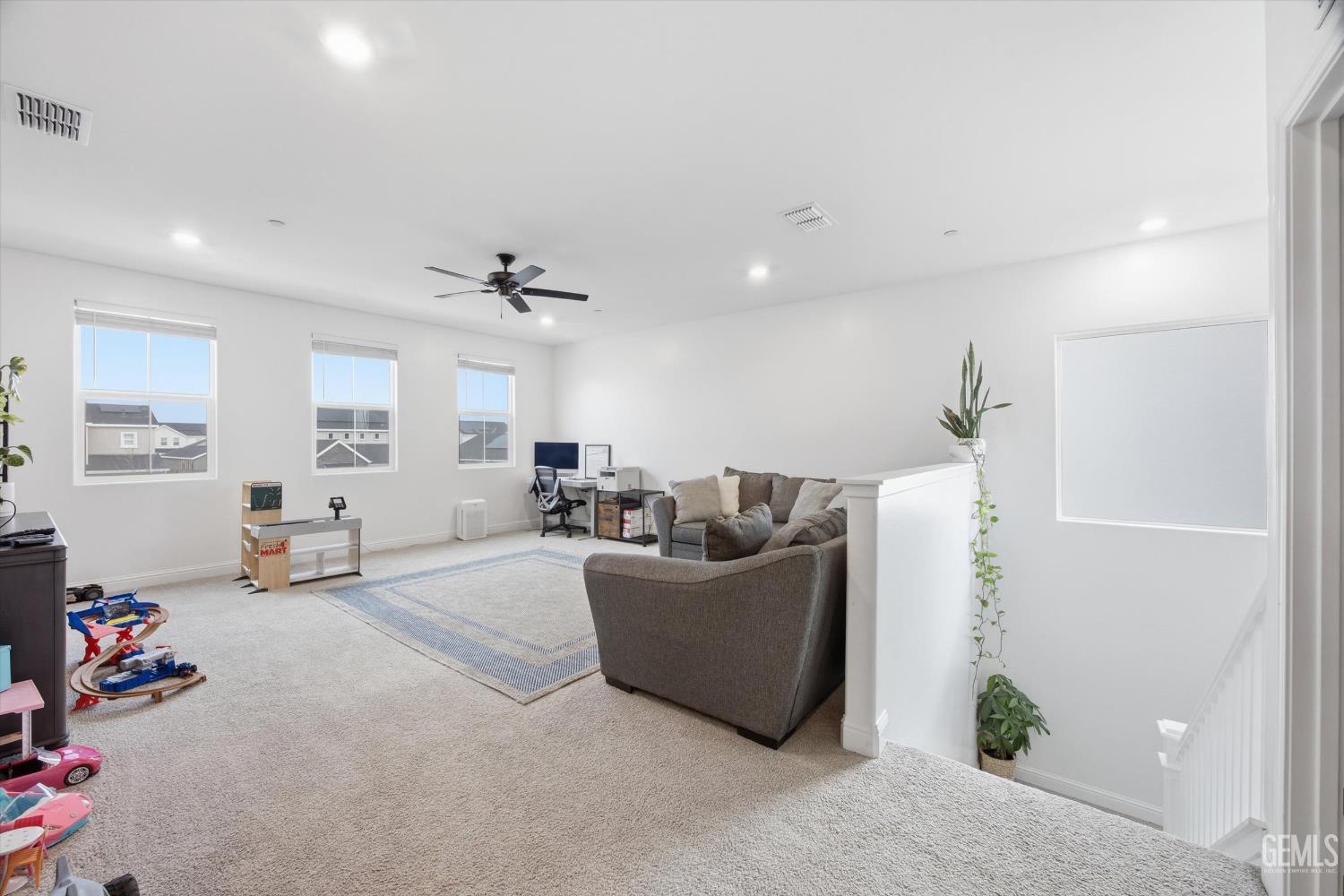 6807 Diamond Springs Drive