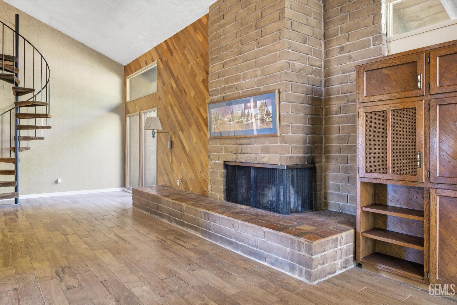 7700 Las Cruces Avenue