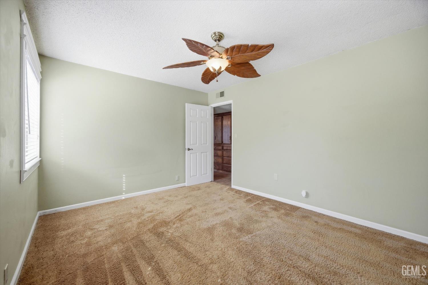 7700 Las Cruces Avenue