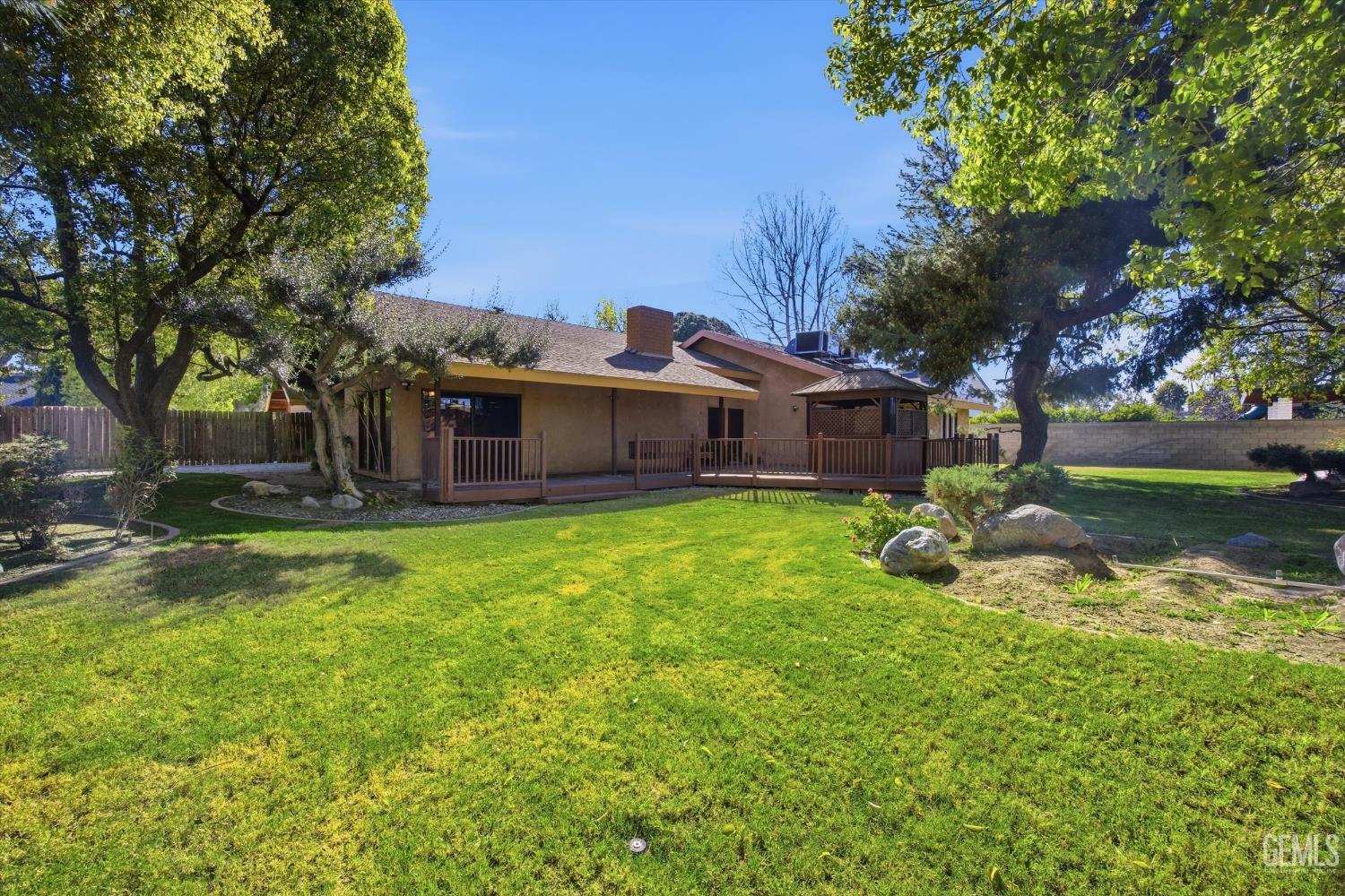 7700 Las Cruces Avenue