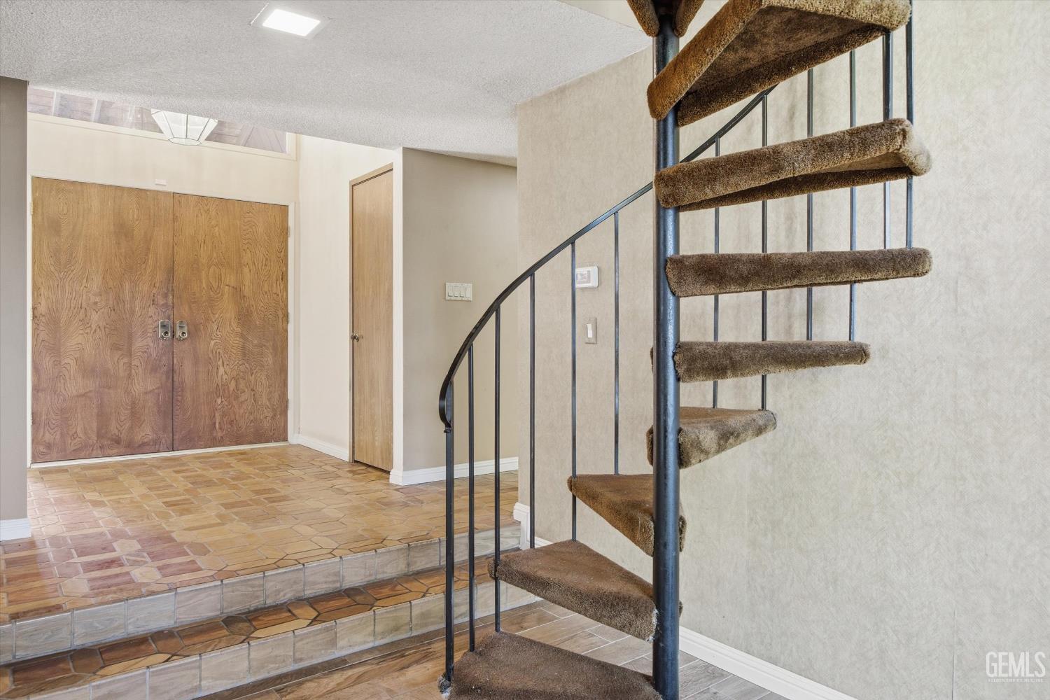 7700 Las Cruces Avenue