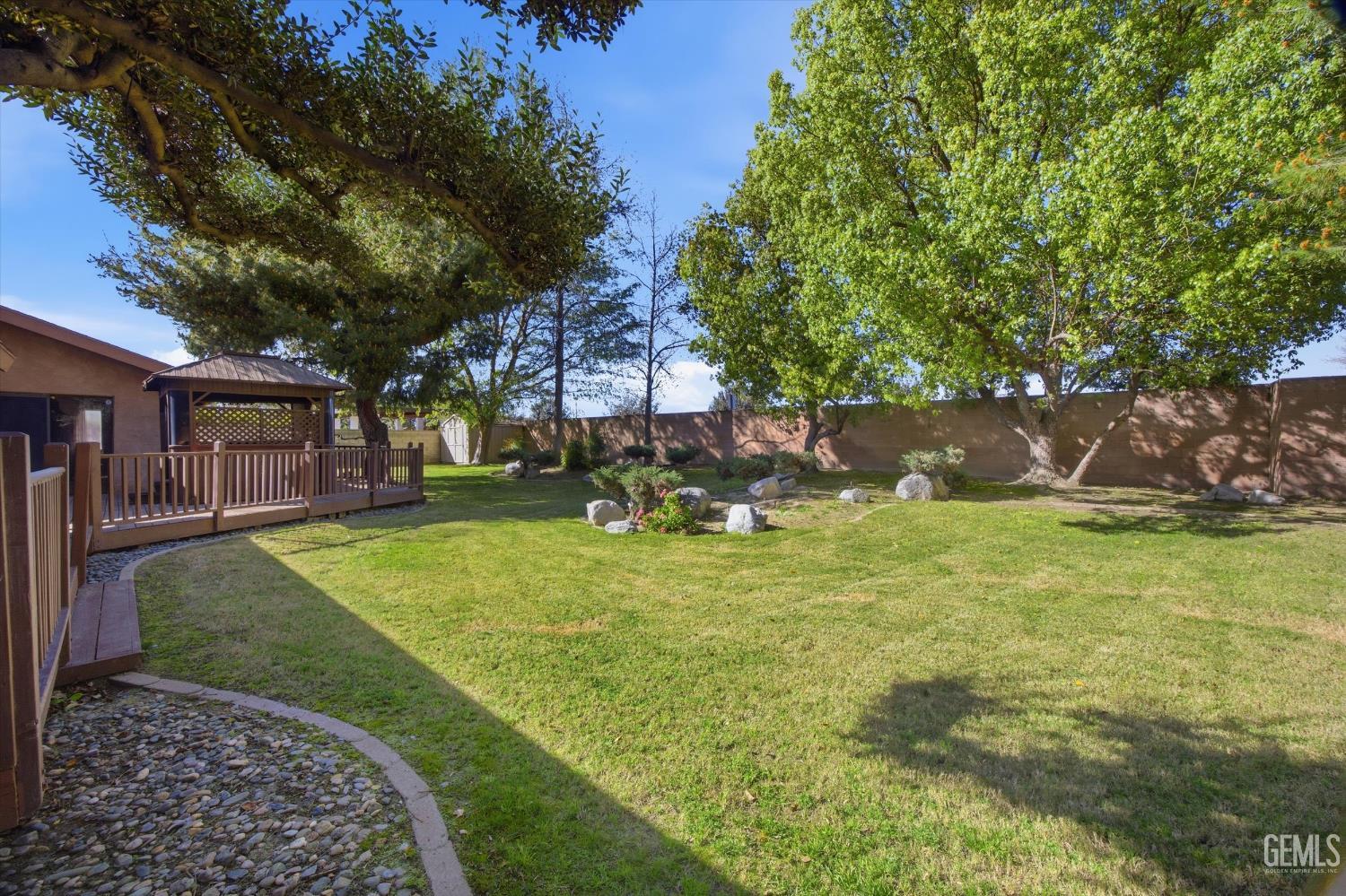 7700 Las Cruces Avenue