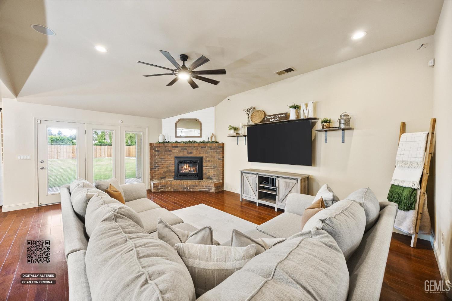 5303 Via Fontenelle Drive