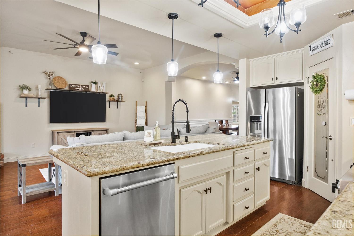 5303 Via Fontenelle Drive