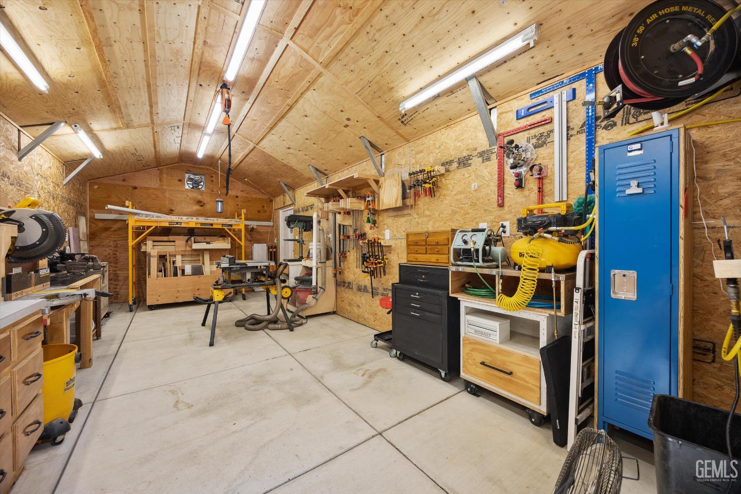 13620 Table Rock Avenue