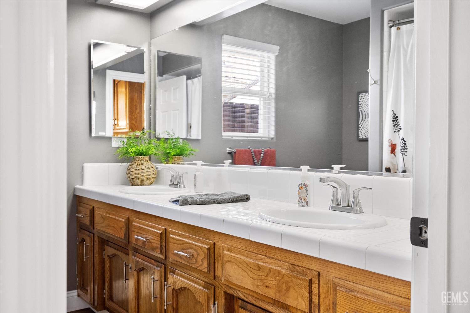 13620 Table Rock Avenue