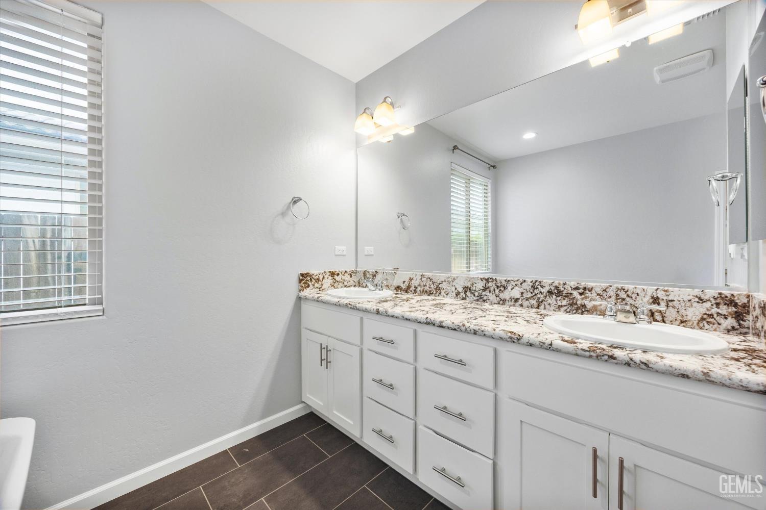 15309 Northampton Avenue
