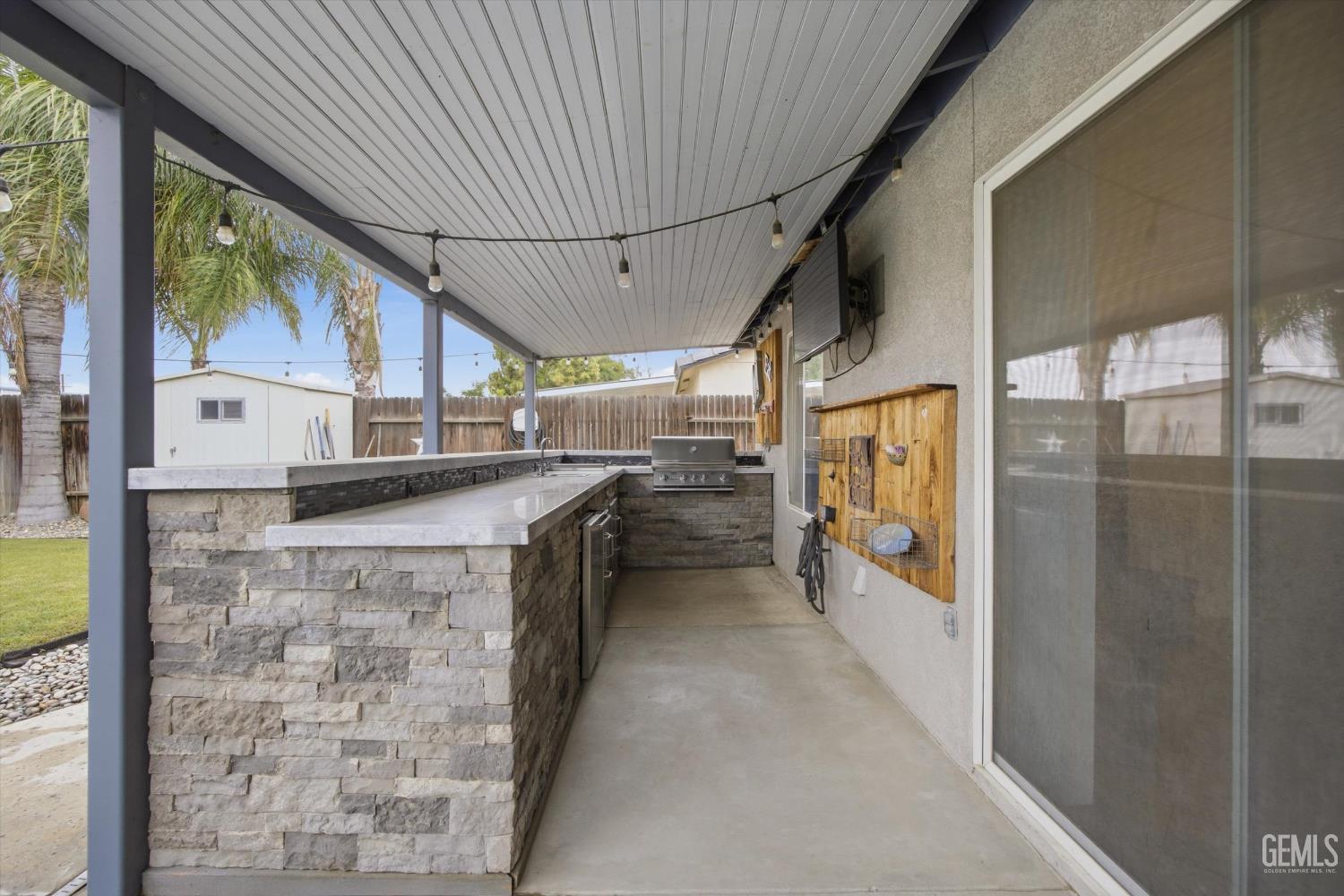 3915 Pescara Street