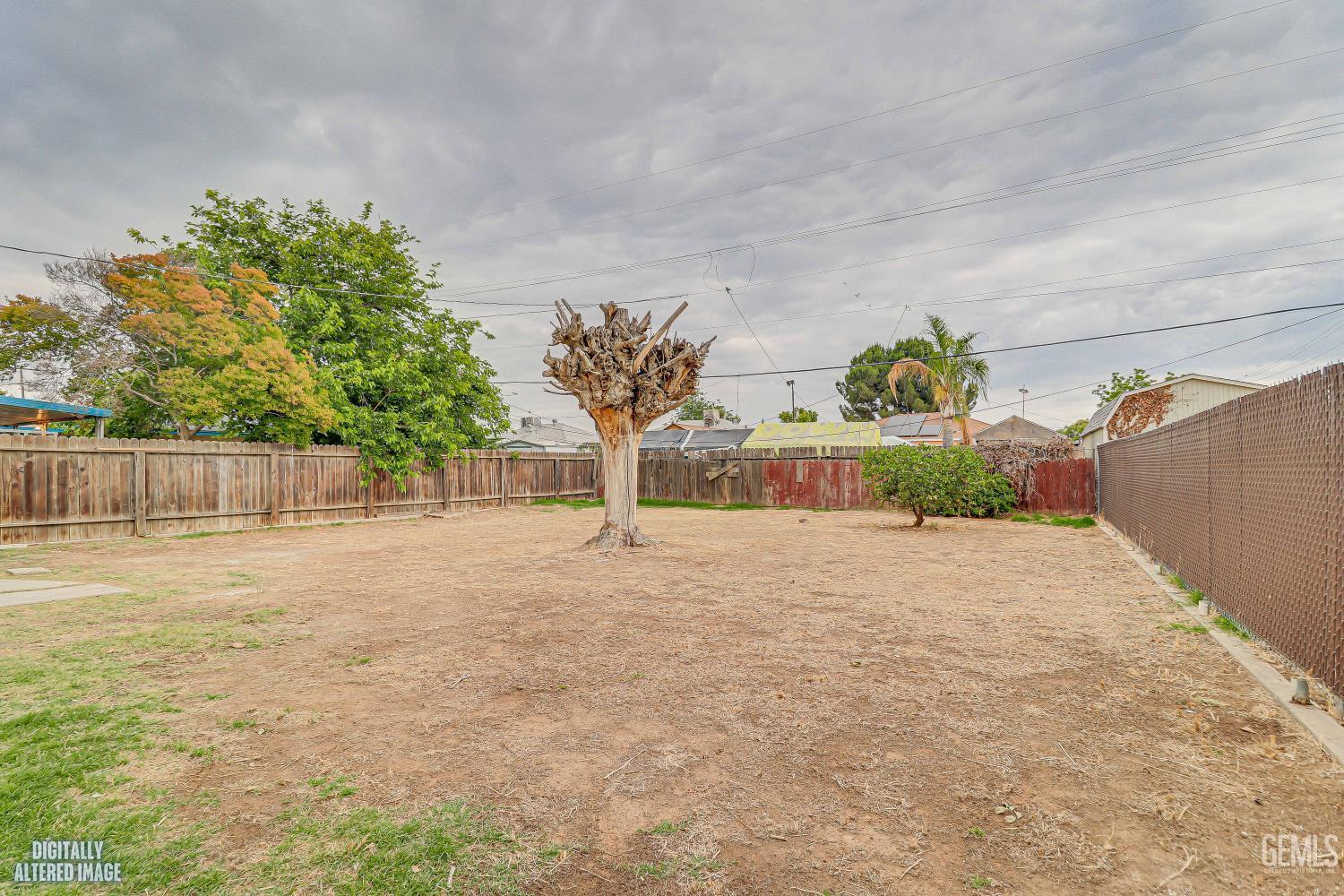 1239 El Tejon Avenue