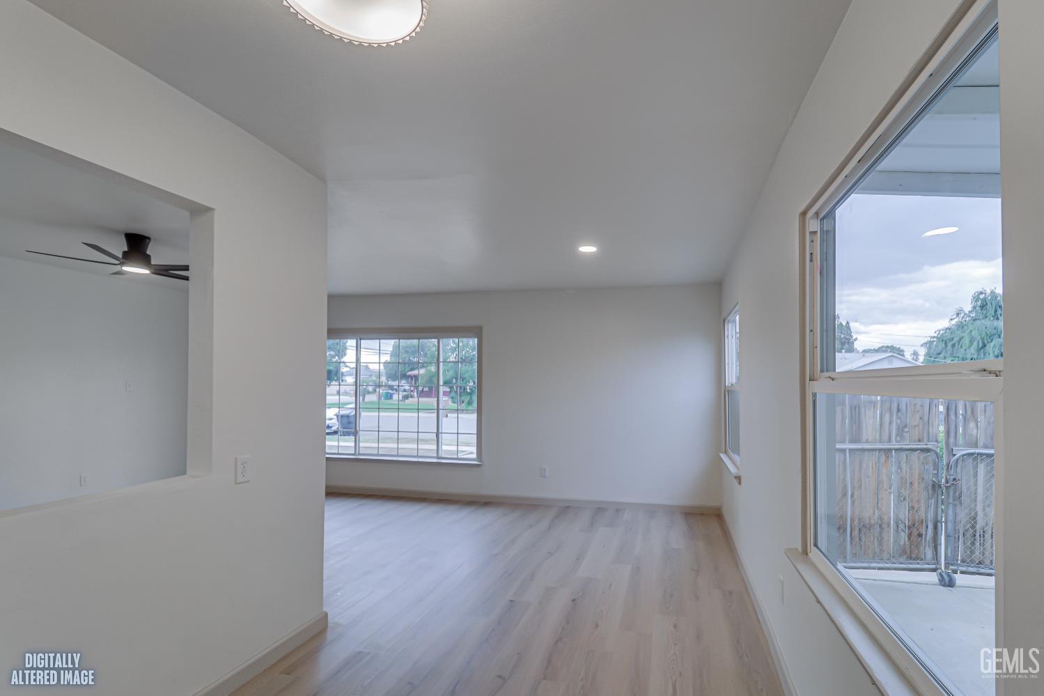 1239 El Tejon Avenue