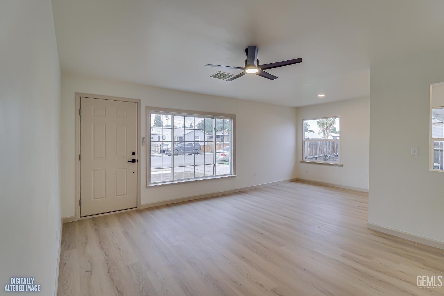 1239 El Tejon Avenue