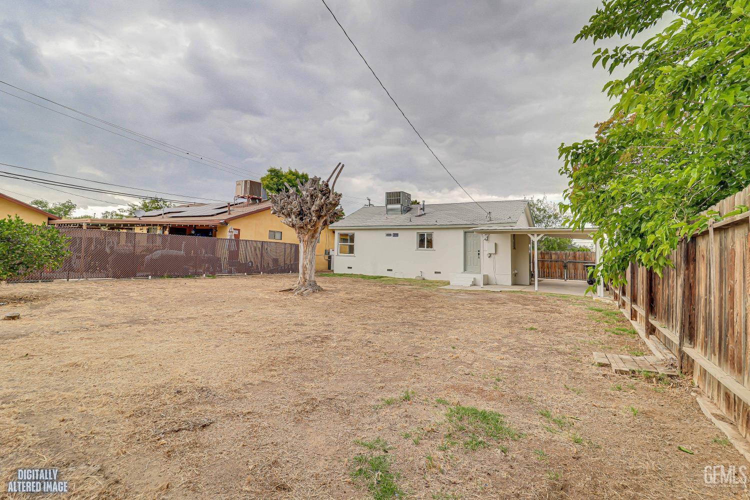 1239 El Tejon Avenue