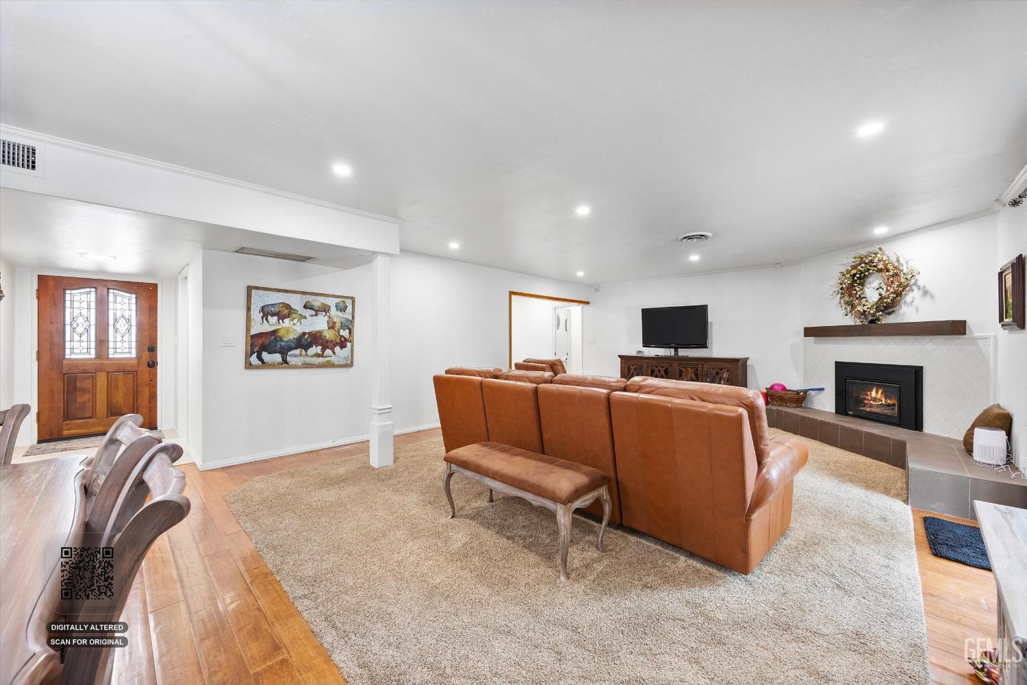 7008 Hooper Avenue