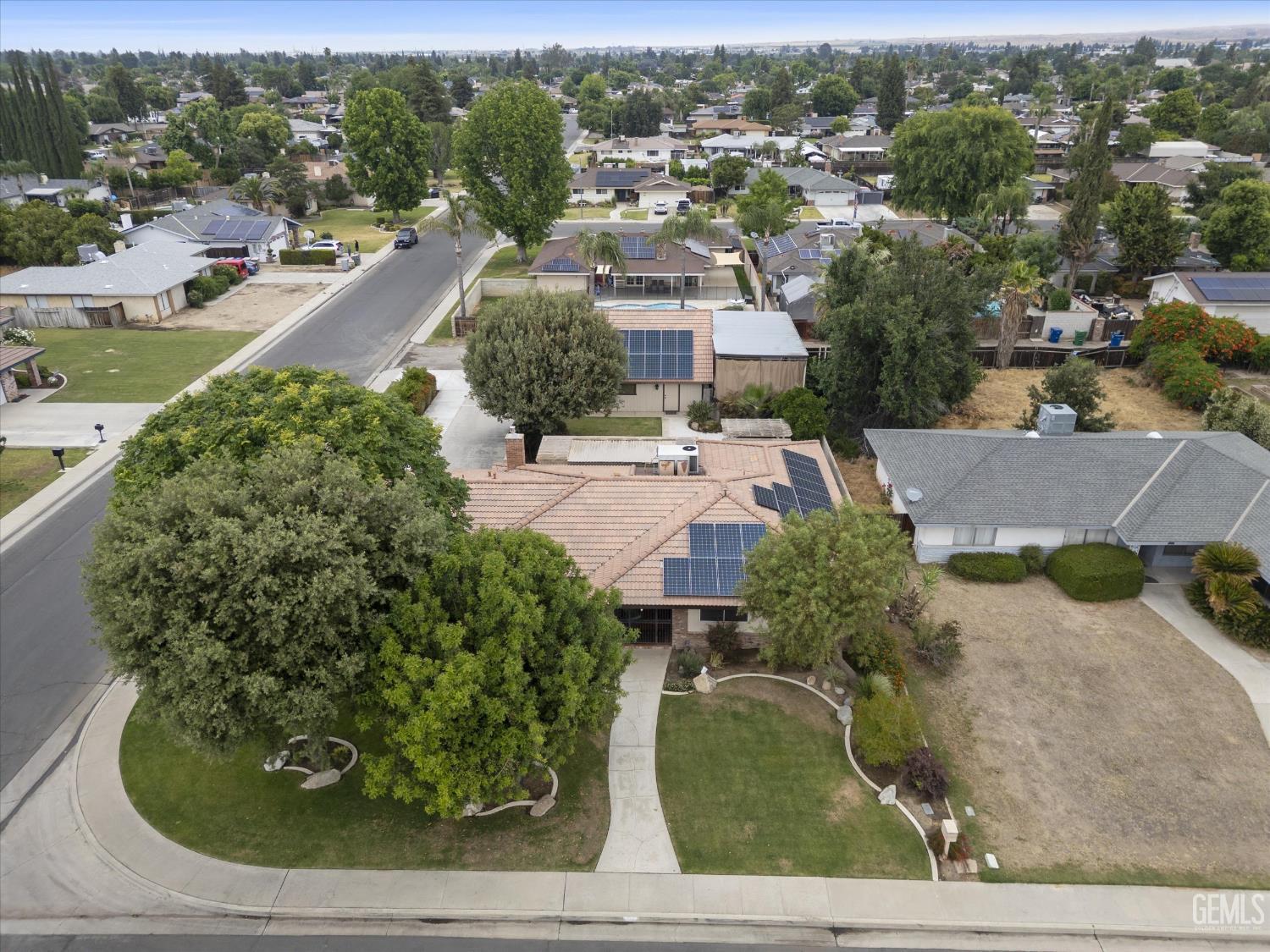 7008 Hooper Avenue