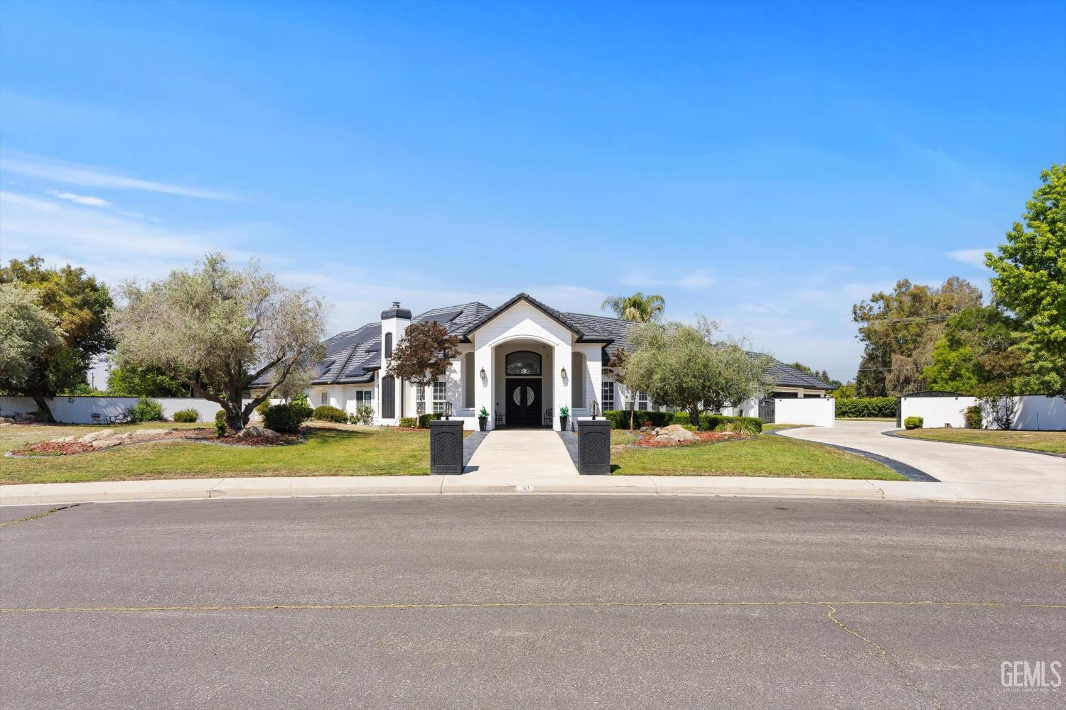 311 Saba Way