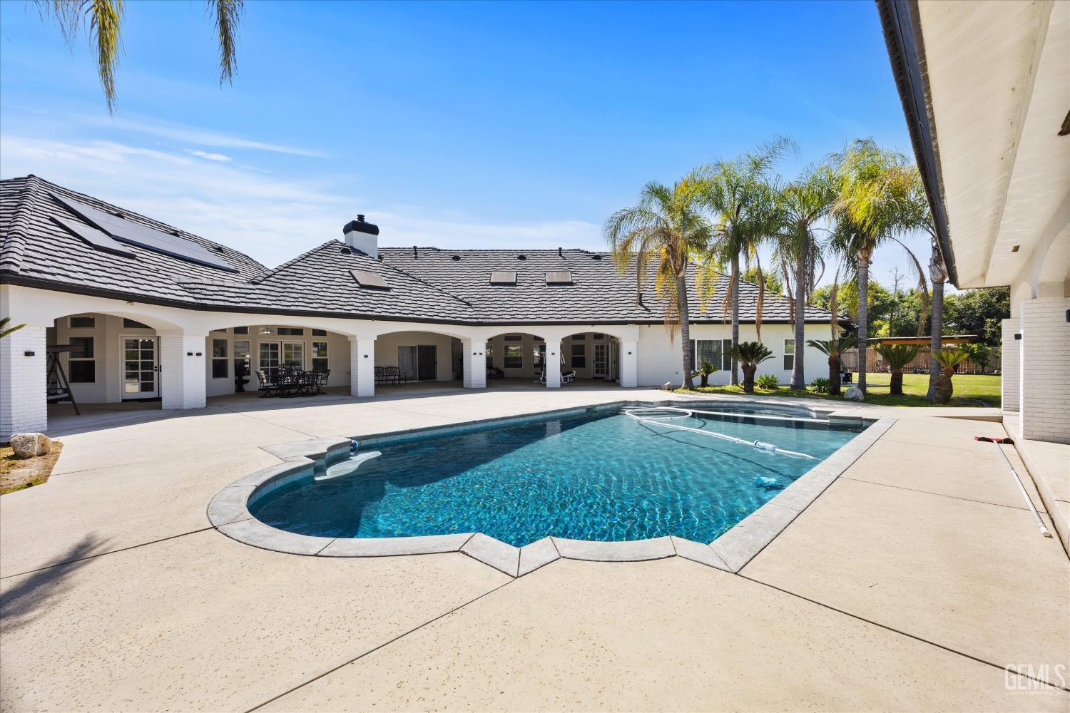 311 Saba Way