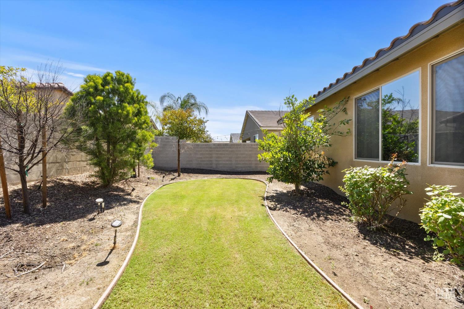 11614 Hollybrook Lane