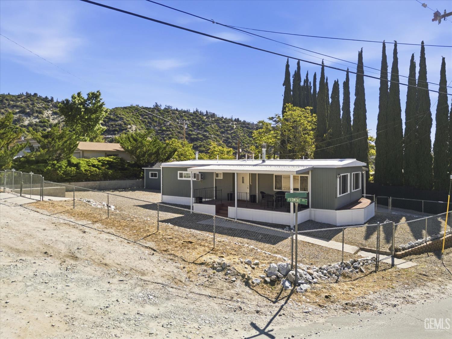 832 Piedmont Way
