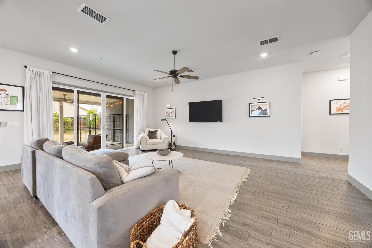 5910 Ocean Jasper Drive