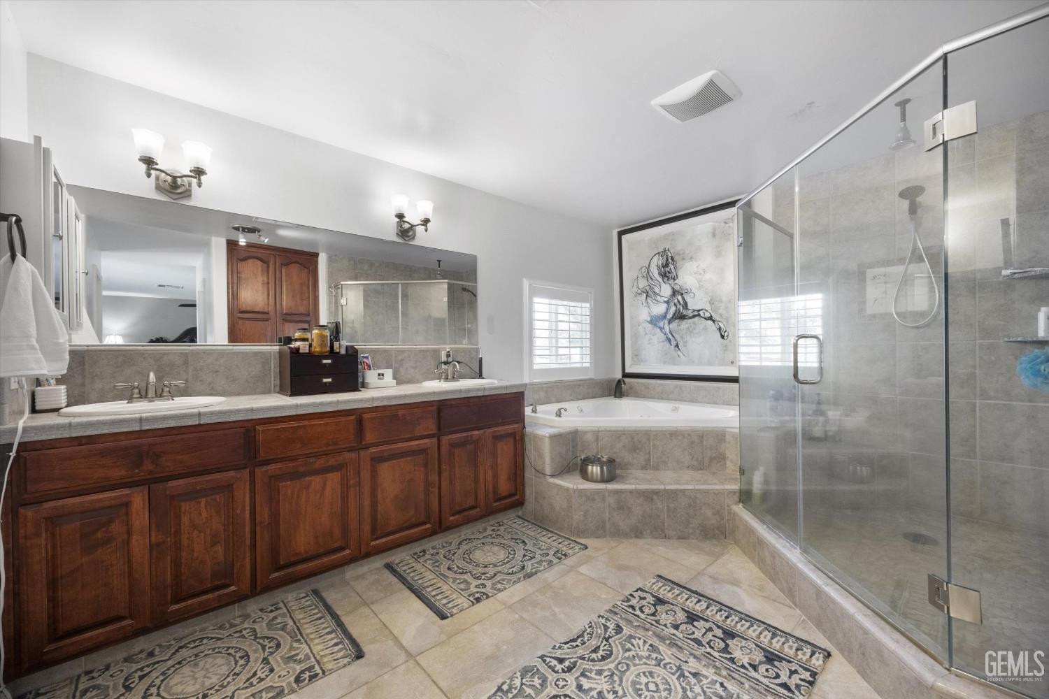 6116 Mandy Lane