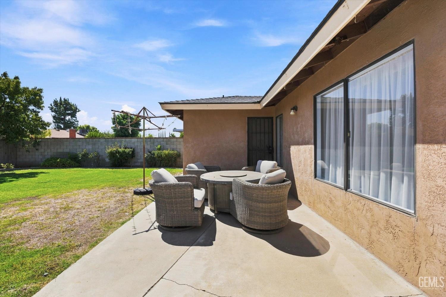 6617 Sly Lane