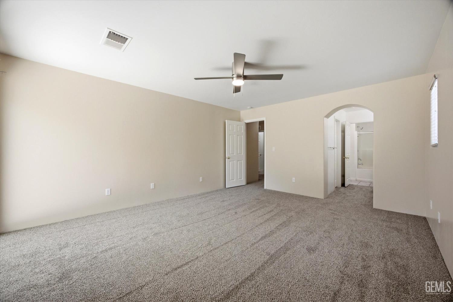 9913 Pavilion Drive