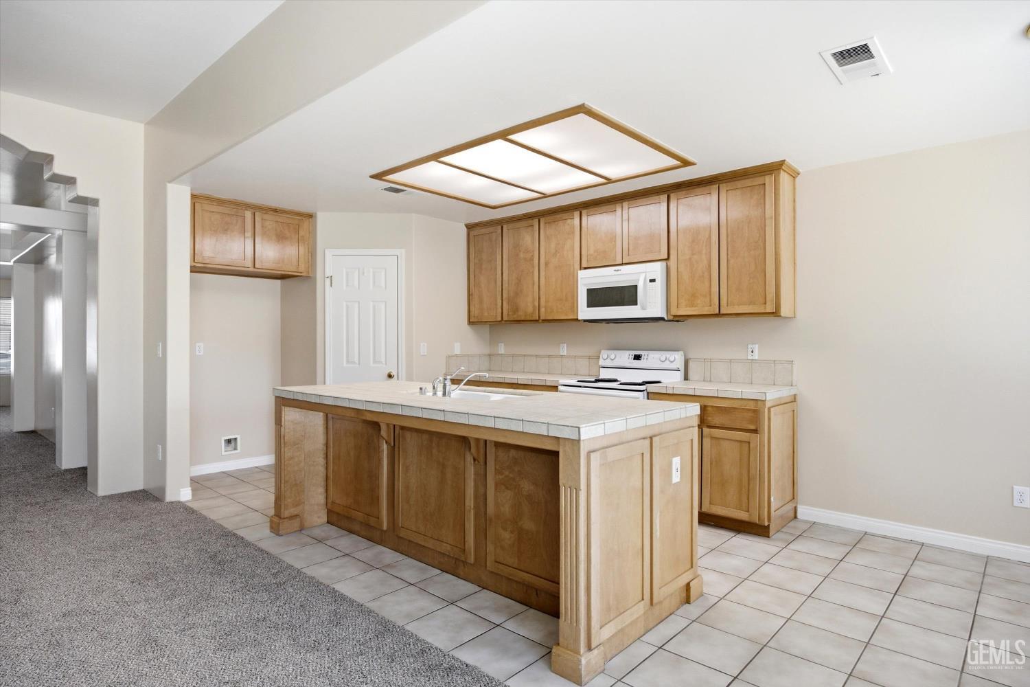 9913 Pavilion Drive