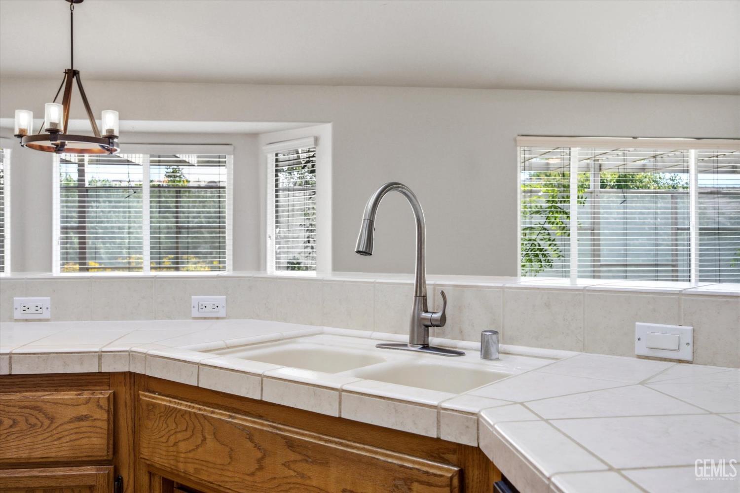 12209 Tule River Way