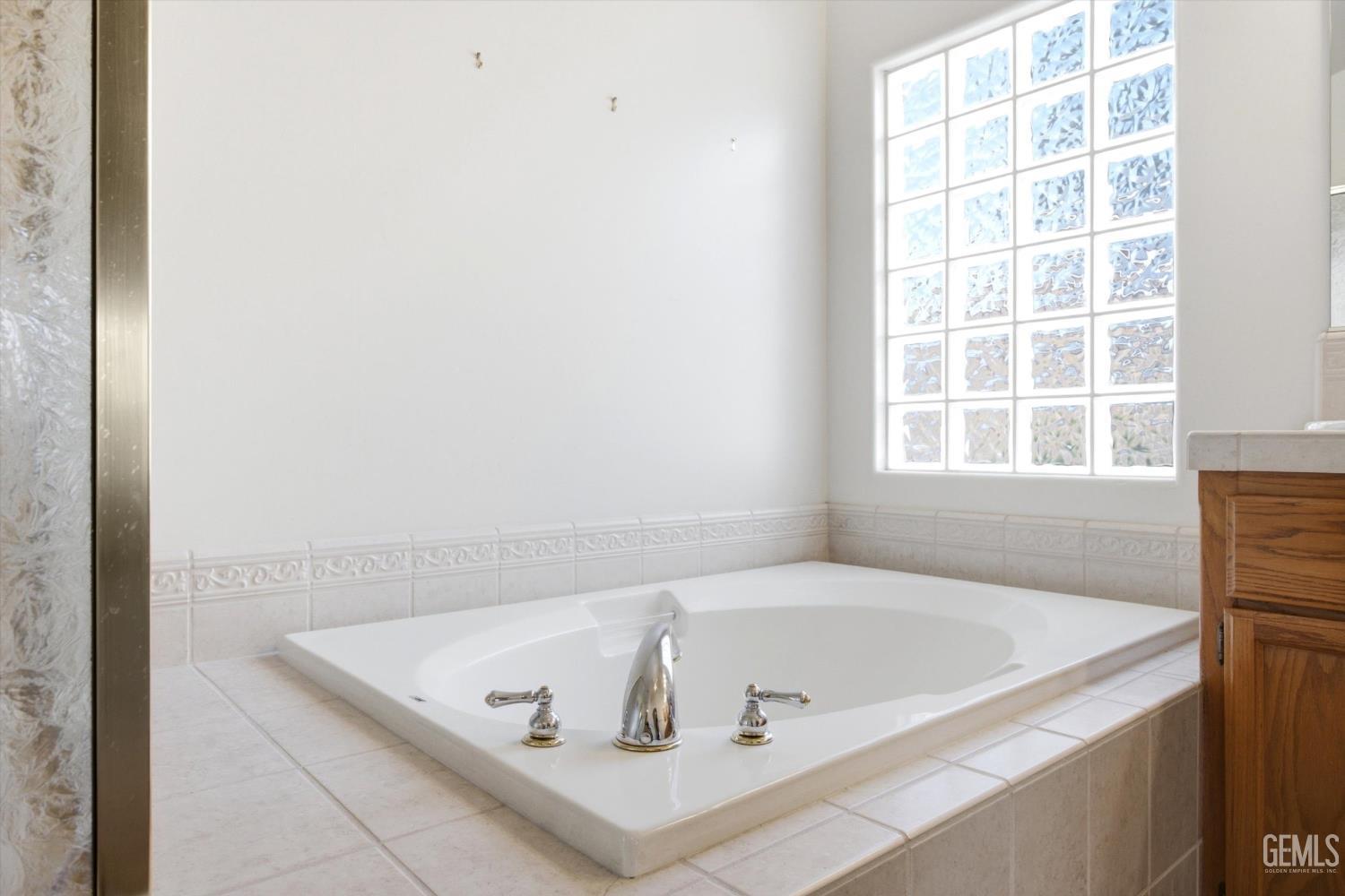 12209 Tule River Way