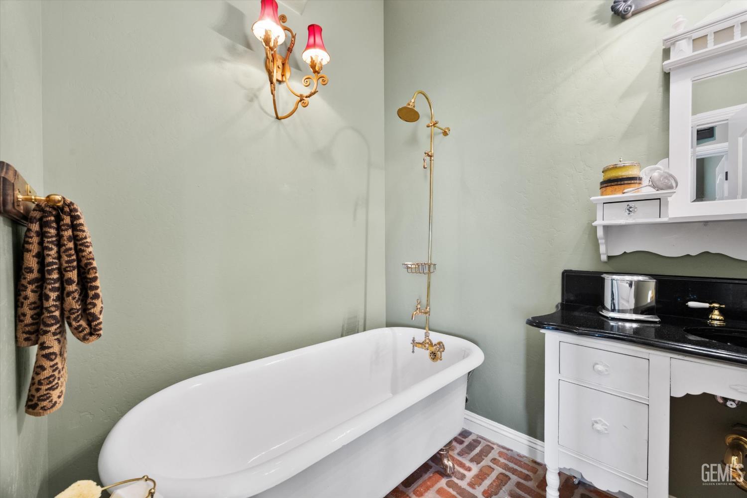 5415 Via Sorrento
