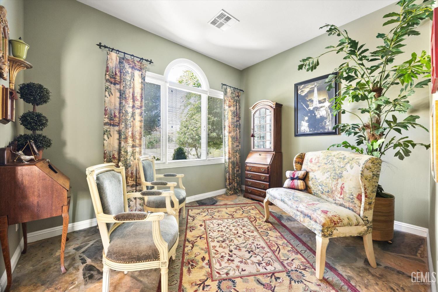 5415 Via Sorrento
