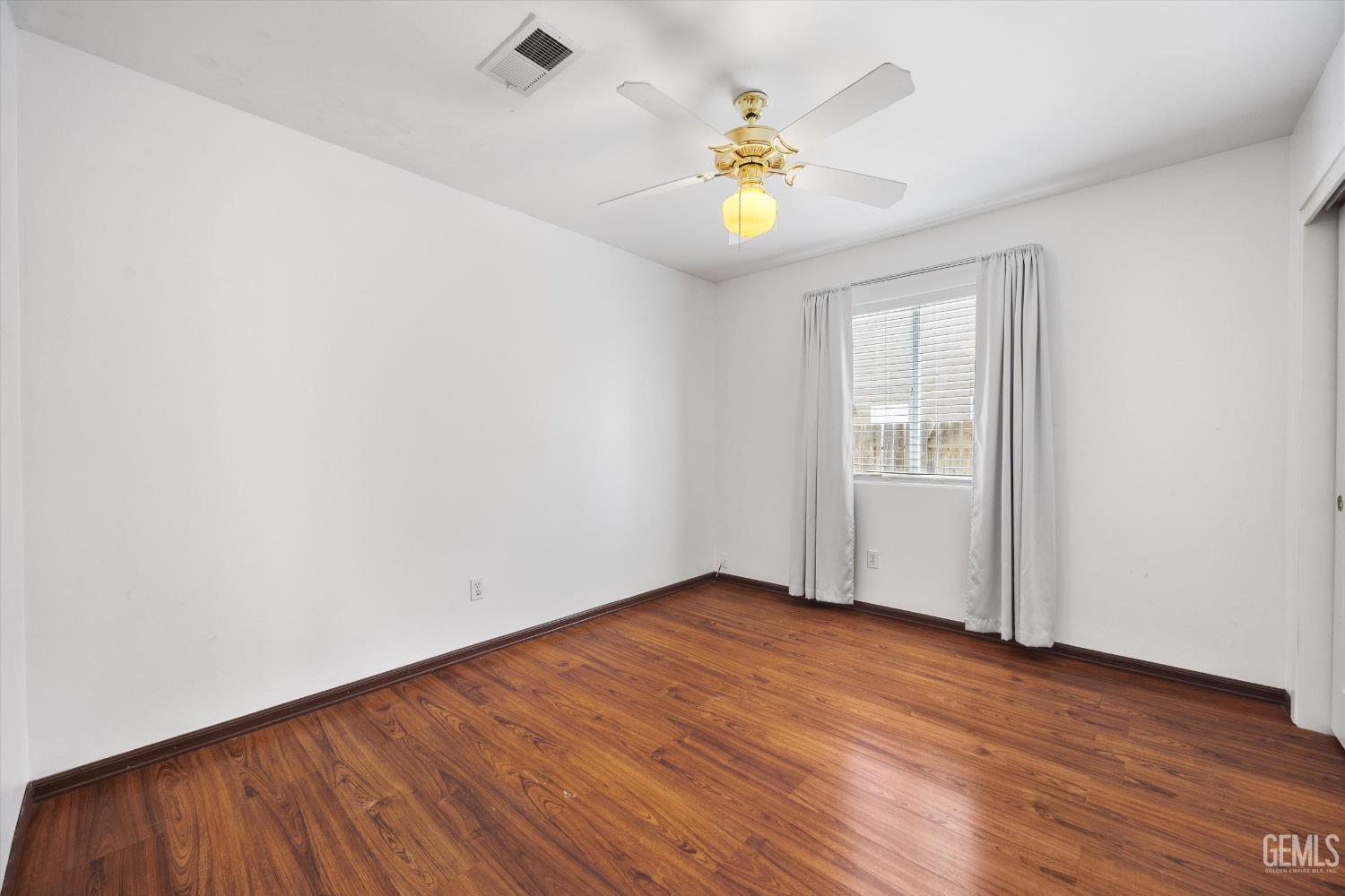 10709 Grand Prairie Drive