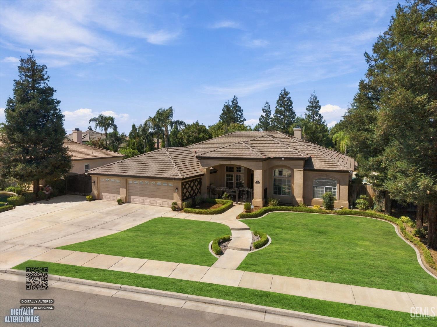611 Cedar Ridge Drive