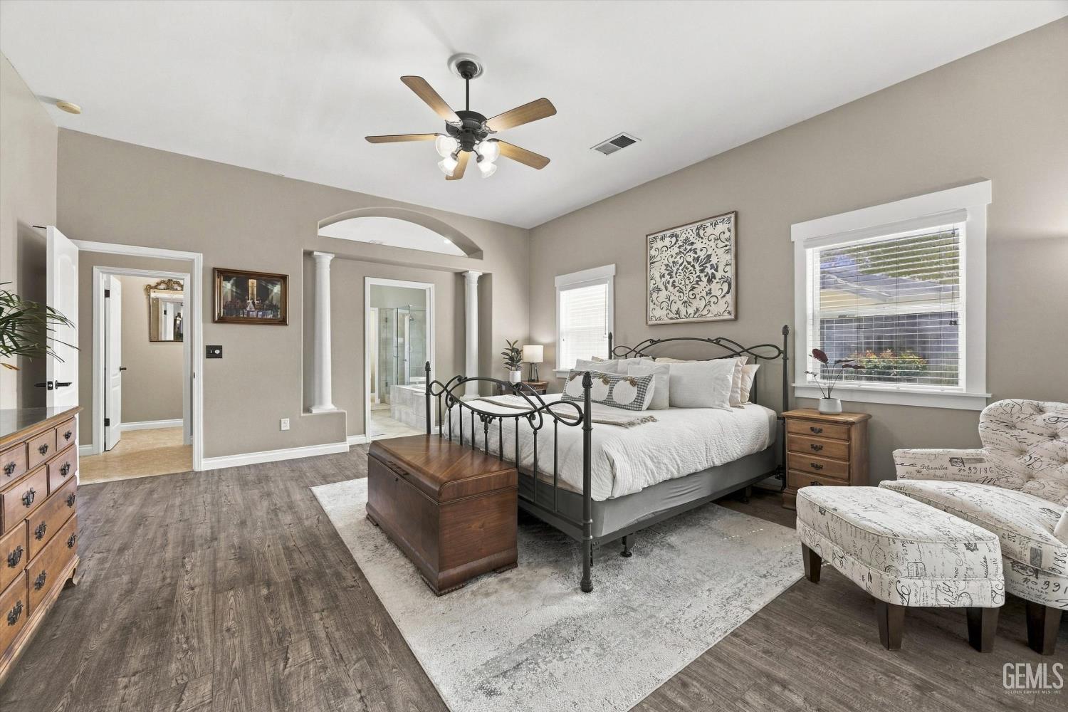 611 Cedar Ridge Drive