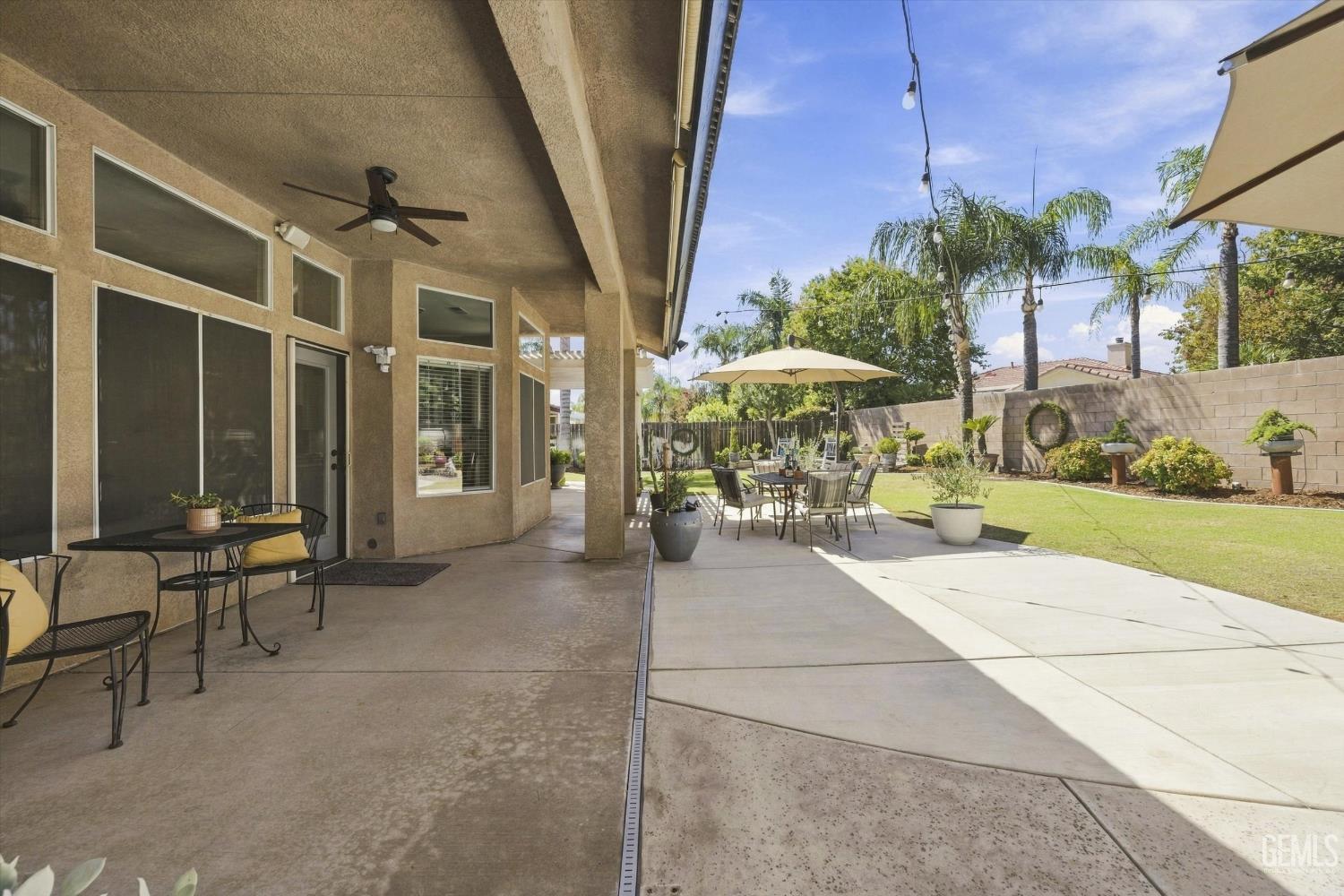 611 Cedar Ridge Drive