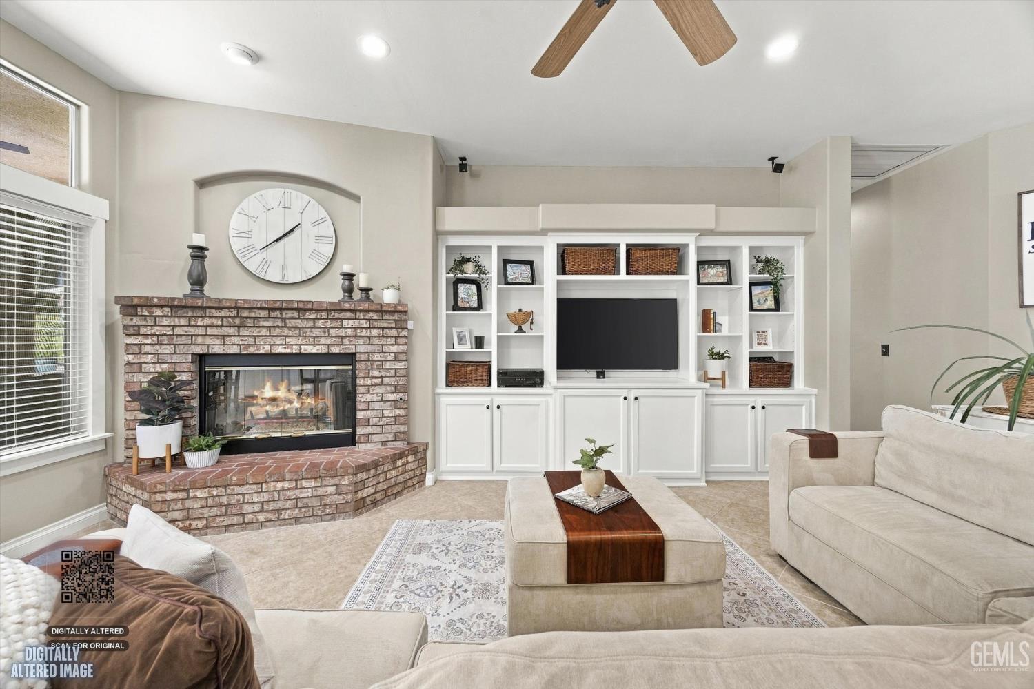 611 Cedar Ridge Drive