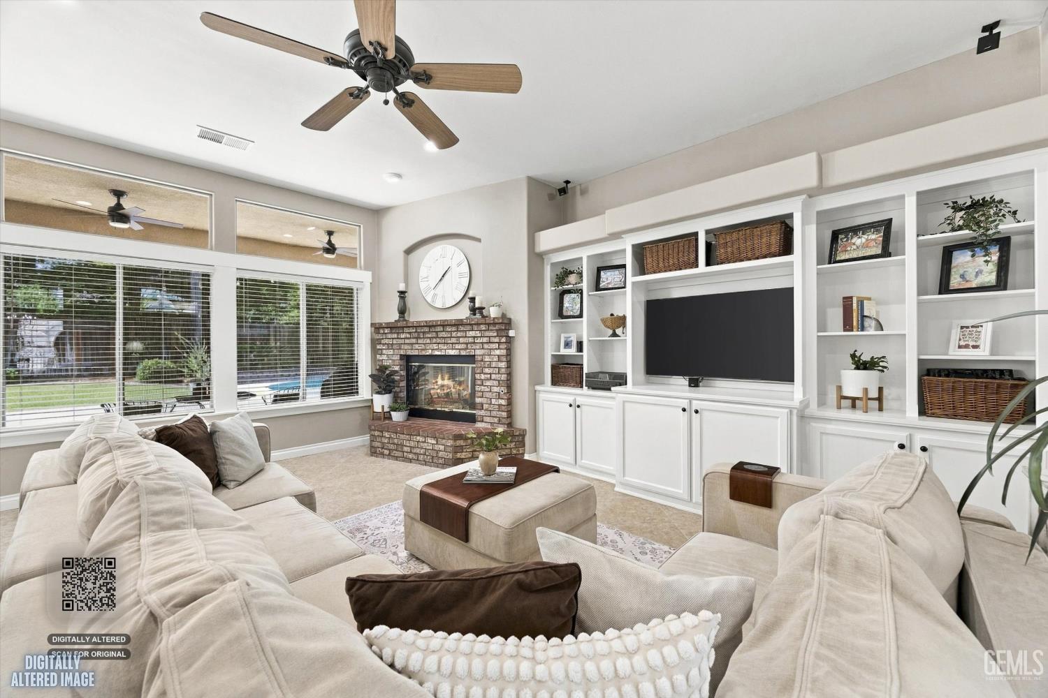 611 Cedar Ridge Drive